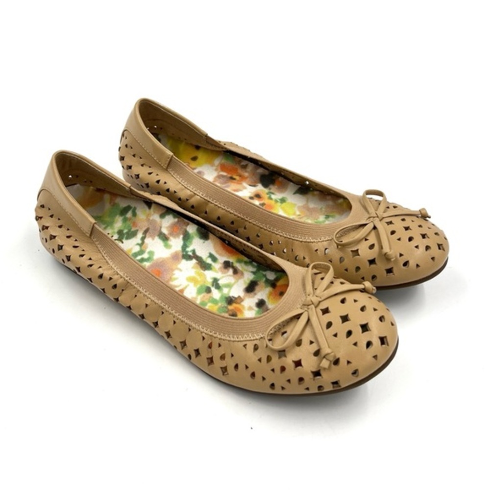 Vionic Nude Surin Leather Perforated Ballet Flats Size 8.5